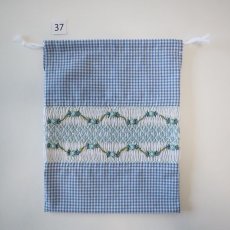 画像2: スモッキング刺繍のミニ巾着 Mサイズ-37 (2)